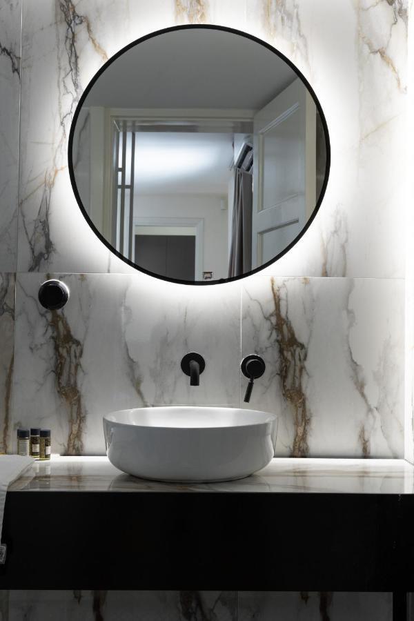 Meno Suite With Private Terrace - Jaccuzzi, Acropolis View Athens Exterior photo